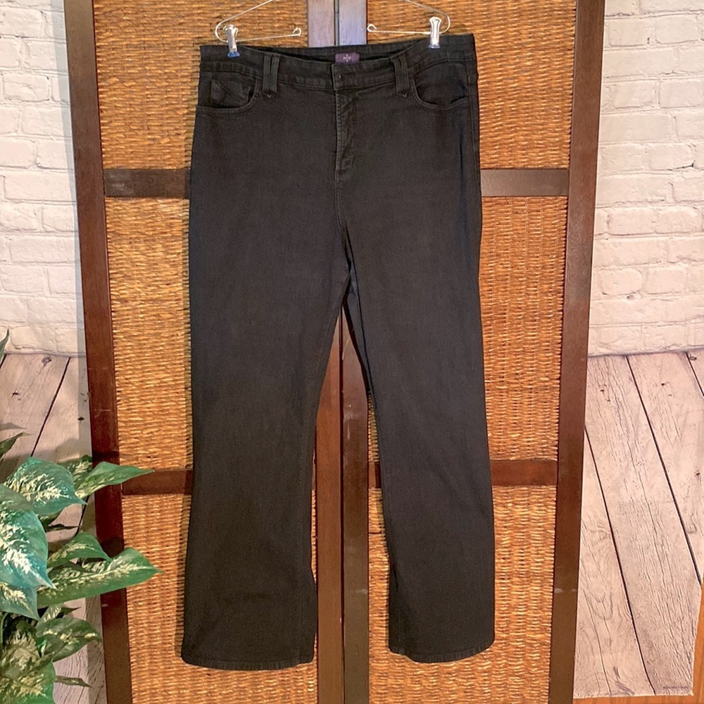 NYND Black demin SZ 18W bootcut jeans